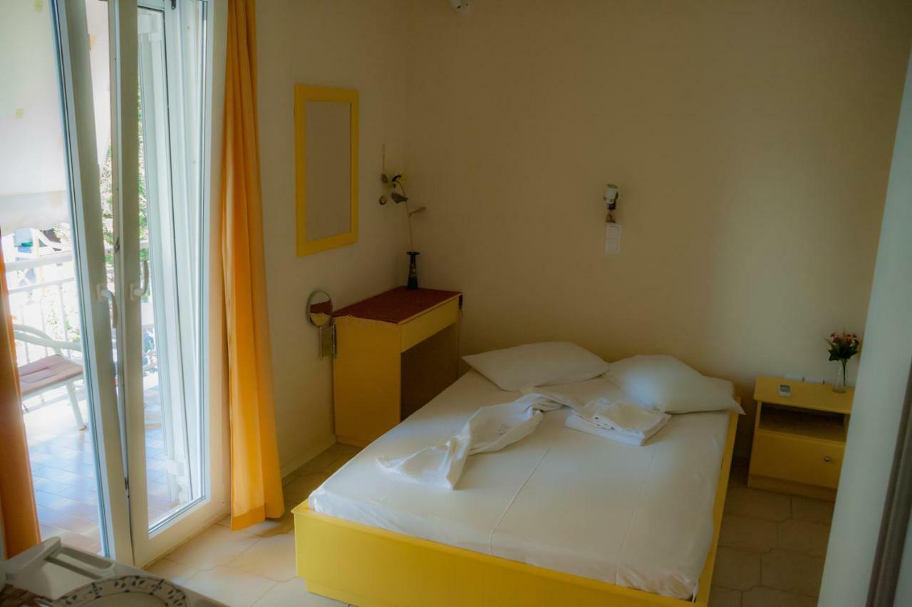 איריון Spiti Hotel מראה חיצוני תמונה